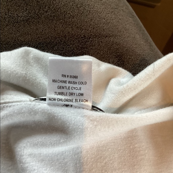 Allison Lane Top - Picture 6 of 7